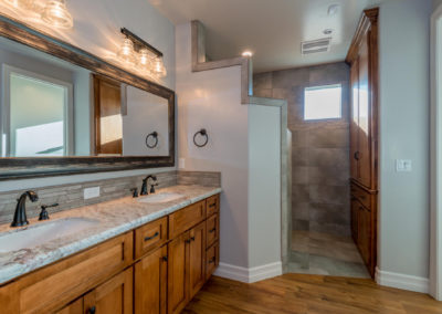 Bathroom double sink vanity with large mirror